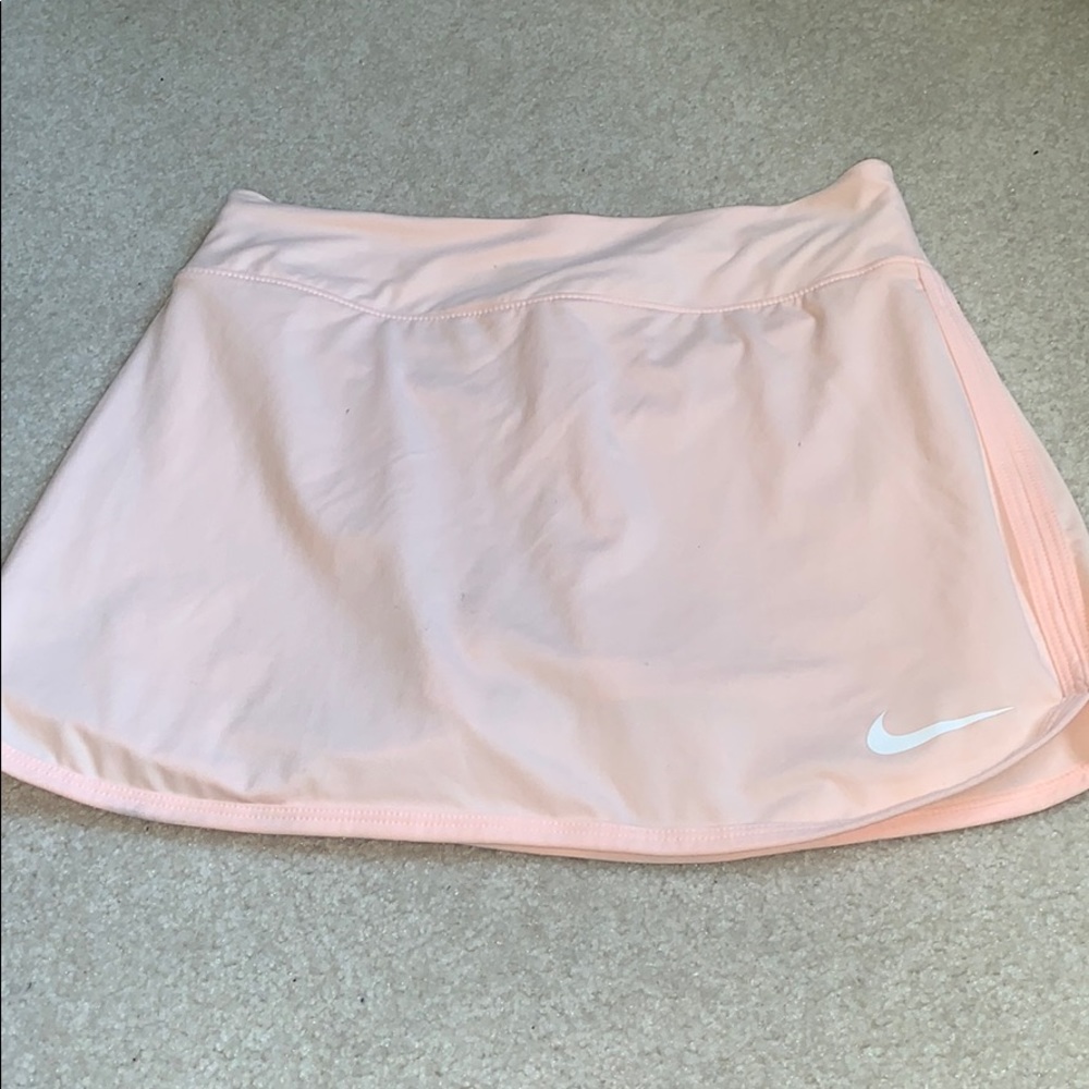 NWOT- Nike Golf/Tennis Skirt